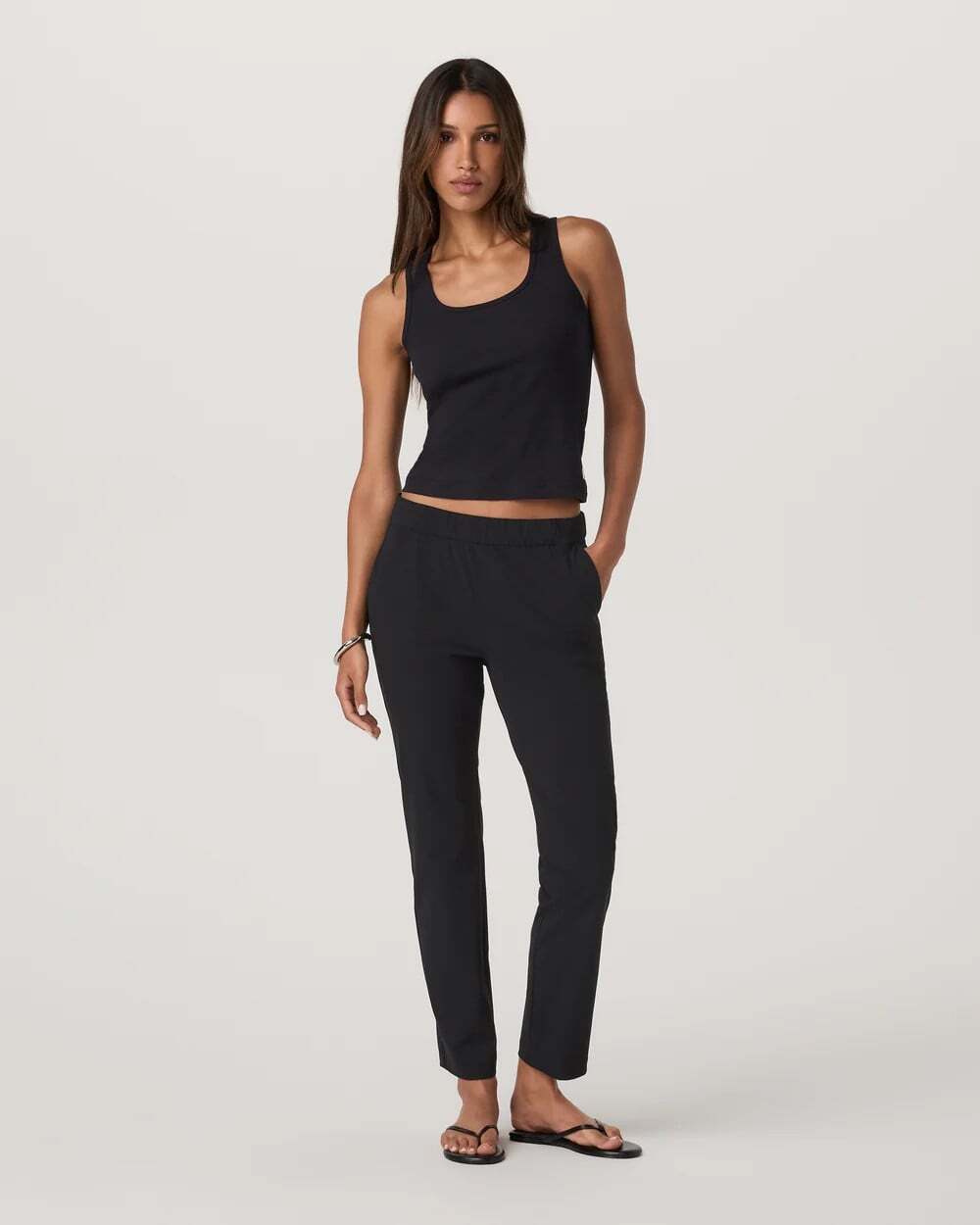 VUORI Miles Ankle Pant Size M Black Athleisure Commuter Airport Clean Girl Luxe